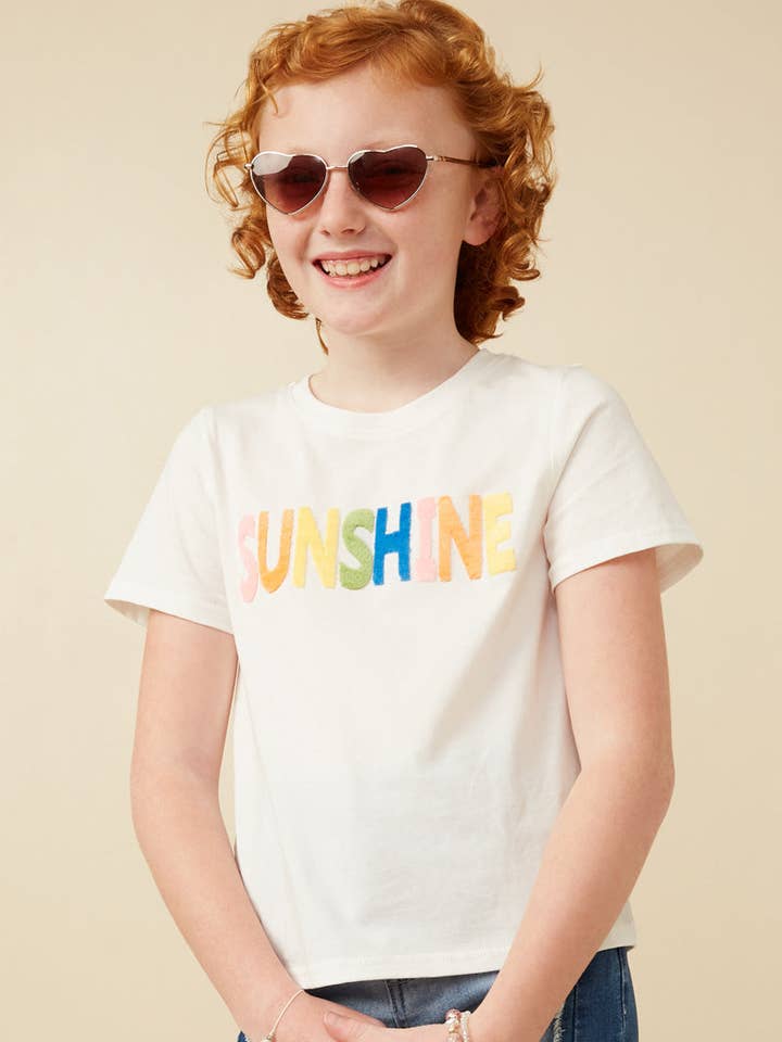 Beflocktes Sunshine T-Shirt für Mädchen für den Großhandel von Hayden LA