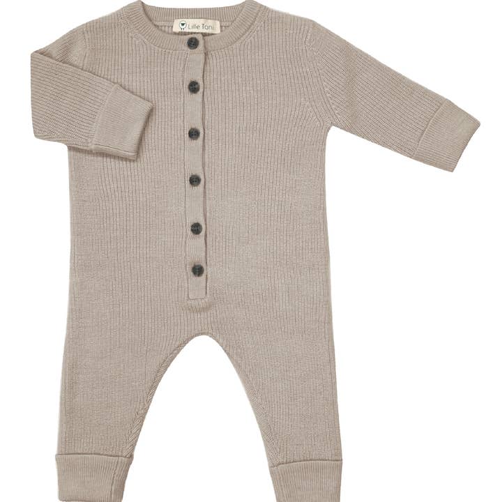 Grenouillère "Thea" en camel chiné pour la vente par LILLE TONI