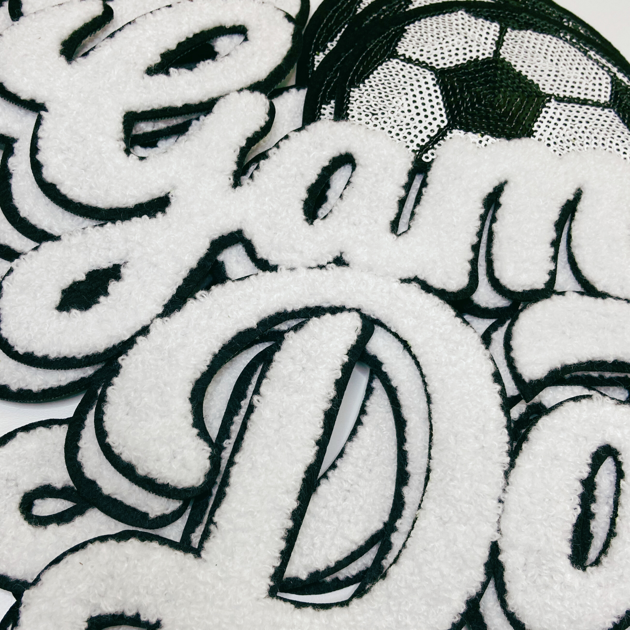 TEELUX – wholesale Lapp – 11" W GAME DAY Fotbollspaljetter och Chenille Patch 5