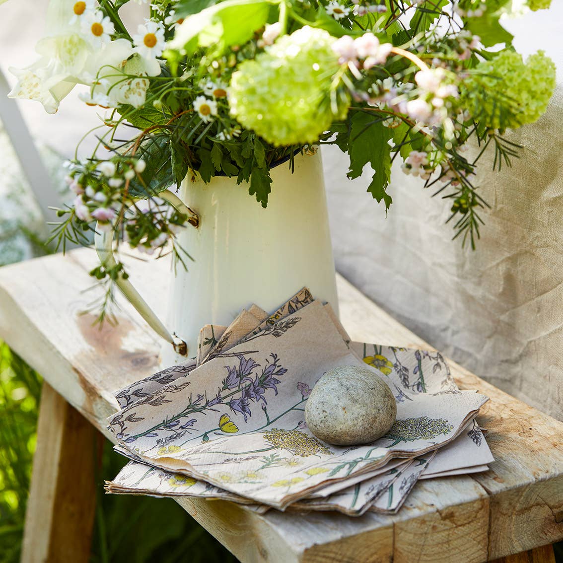 Talking Tables UK – wholesale Disposable napkin – Eco-Friendly Recycled Paper Floral Napkins | 20 Pack |4