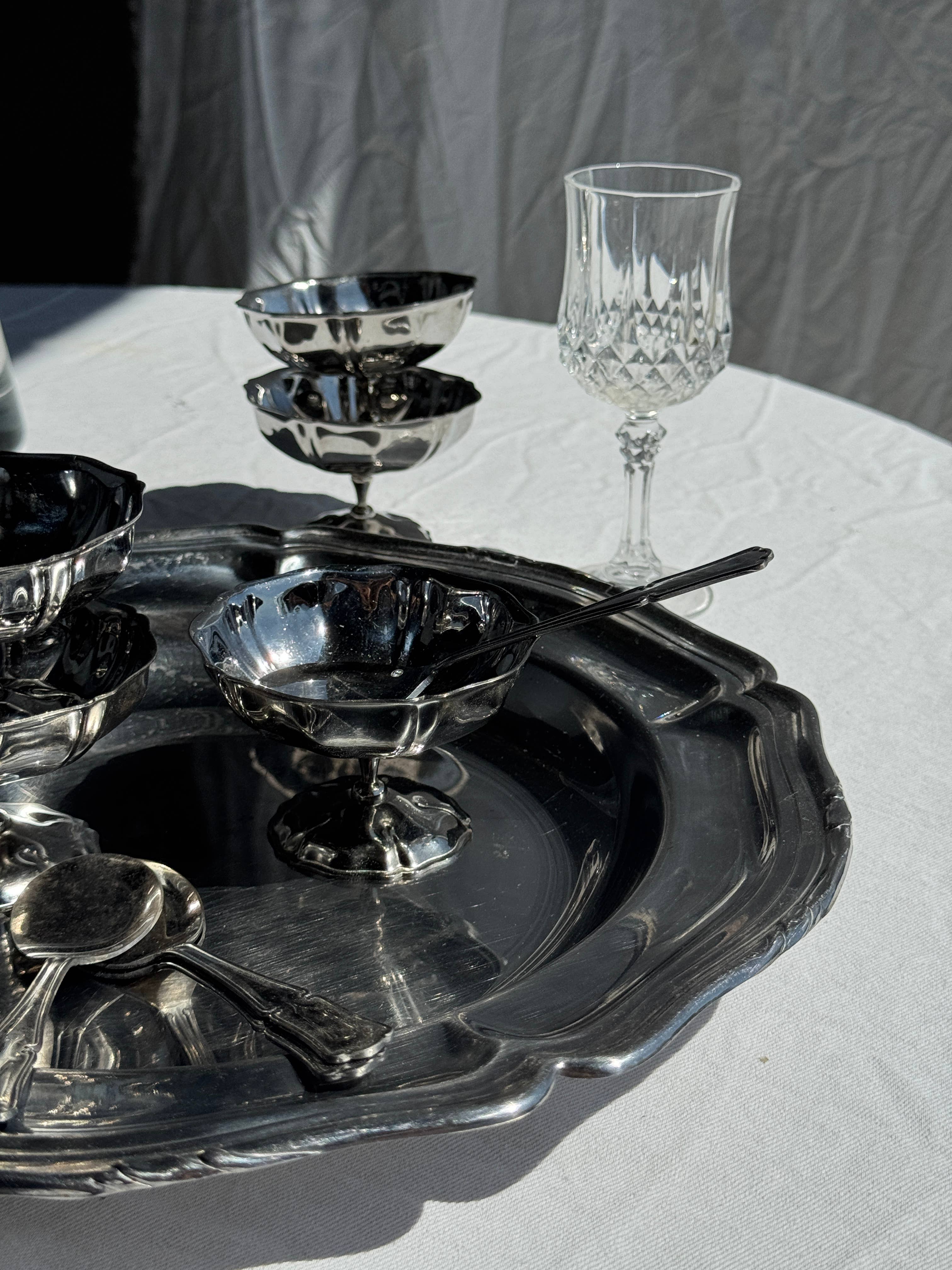 Office Objets - Wholesale Ice Cream Scoop - Vintage box containing 6 bistro ice cream cups2