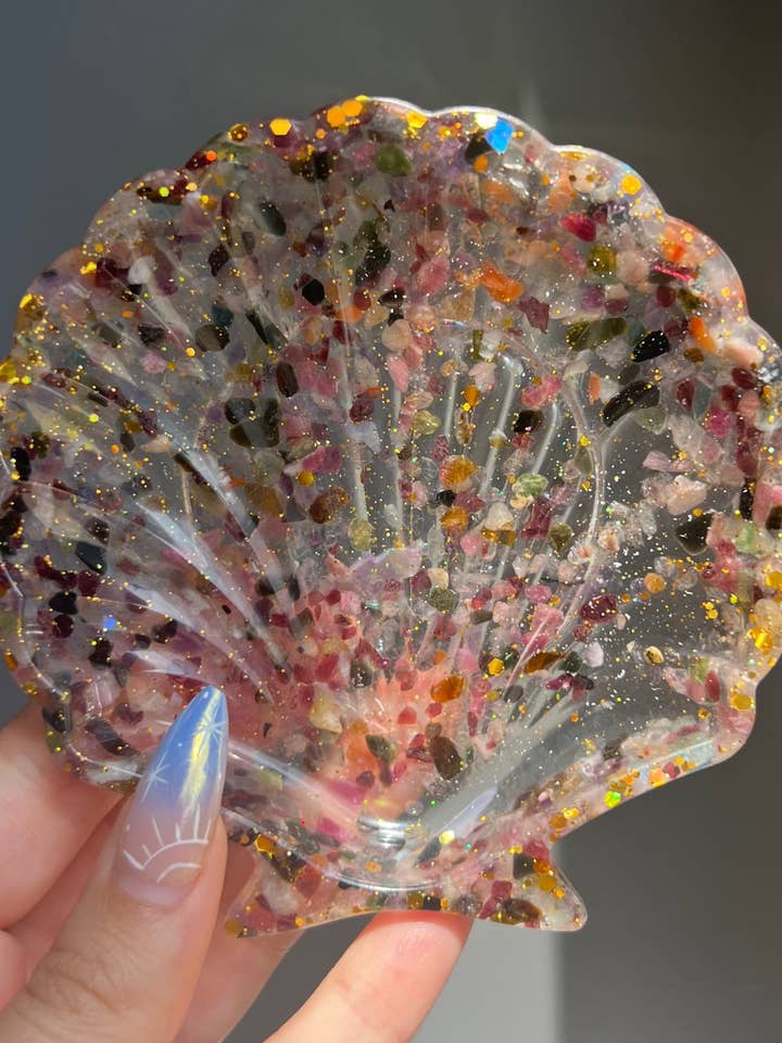 Cuenco de resina con cristal de turmalina y sandía para venta al por mayor de Sapphire & Sage