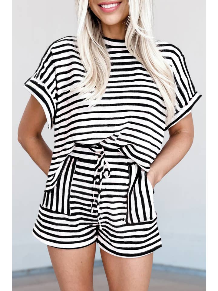 Aapparella - Wholesale Lounge Set - Women's - Stripe Knitted Top and Drawstring Shorts Set | S-XL