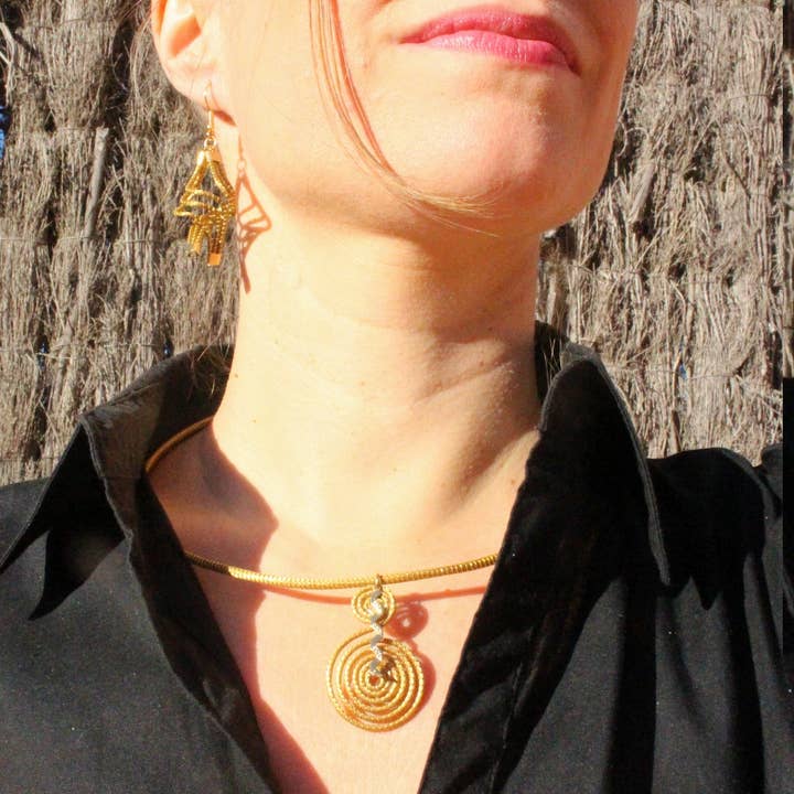 SLOWECO - Venta al por mayor Gargantilla/collar - Collar oro vegetal - NILO VENECIA - Biojoya Capim dourado - Sloweco