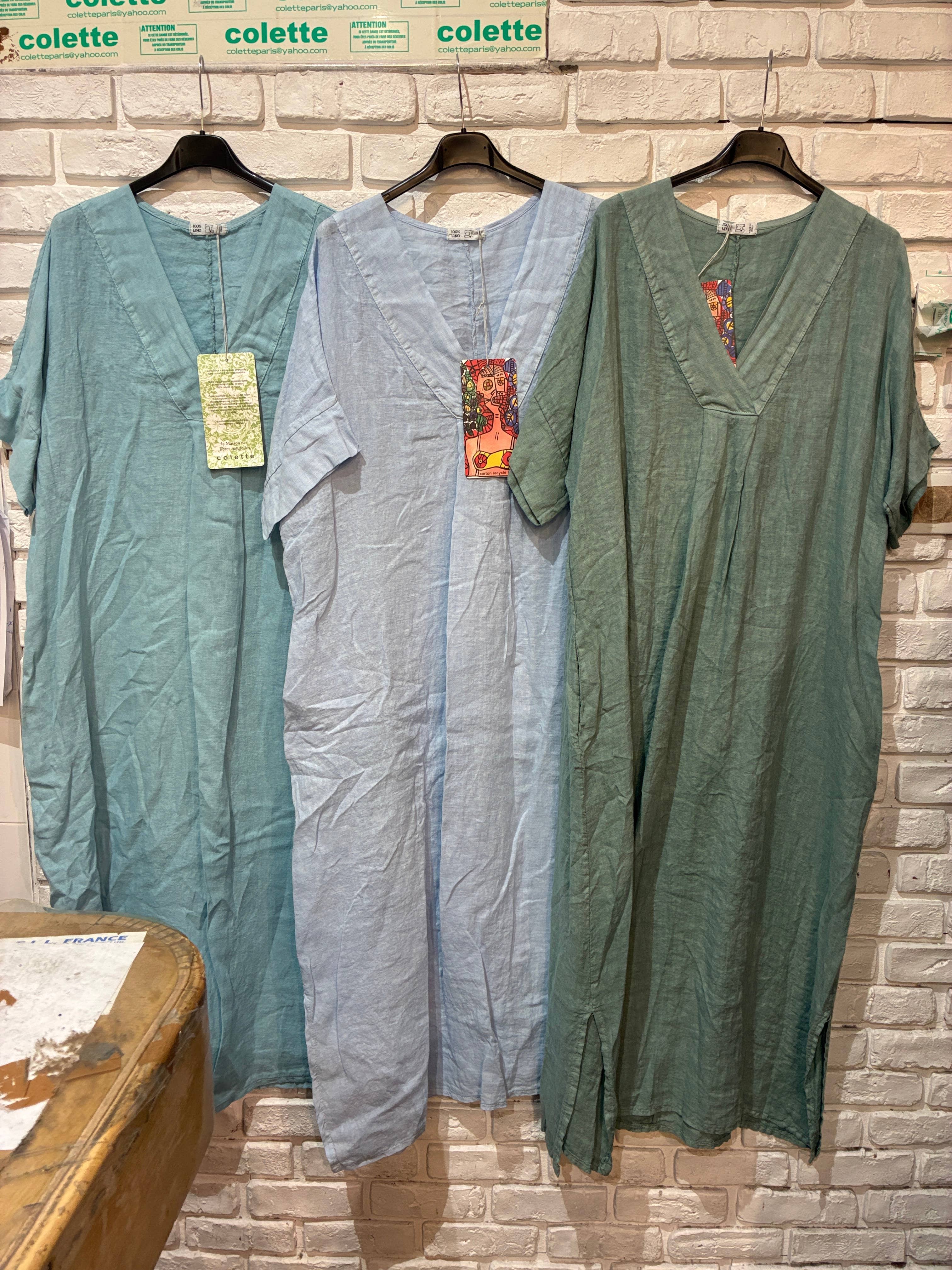 la maison des fibres naturelles - Wholesale Dress - Women's - Long dress v-neck 62733 100% linen51