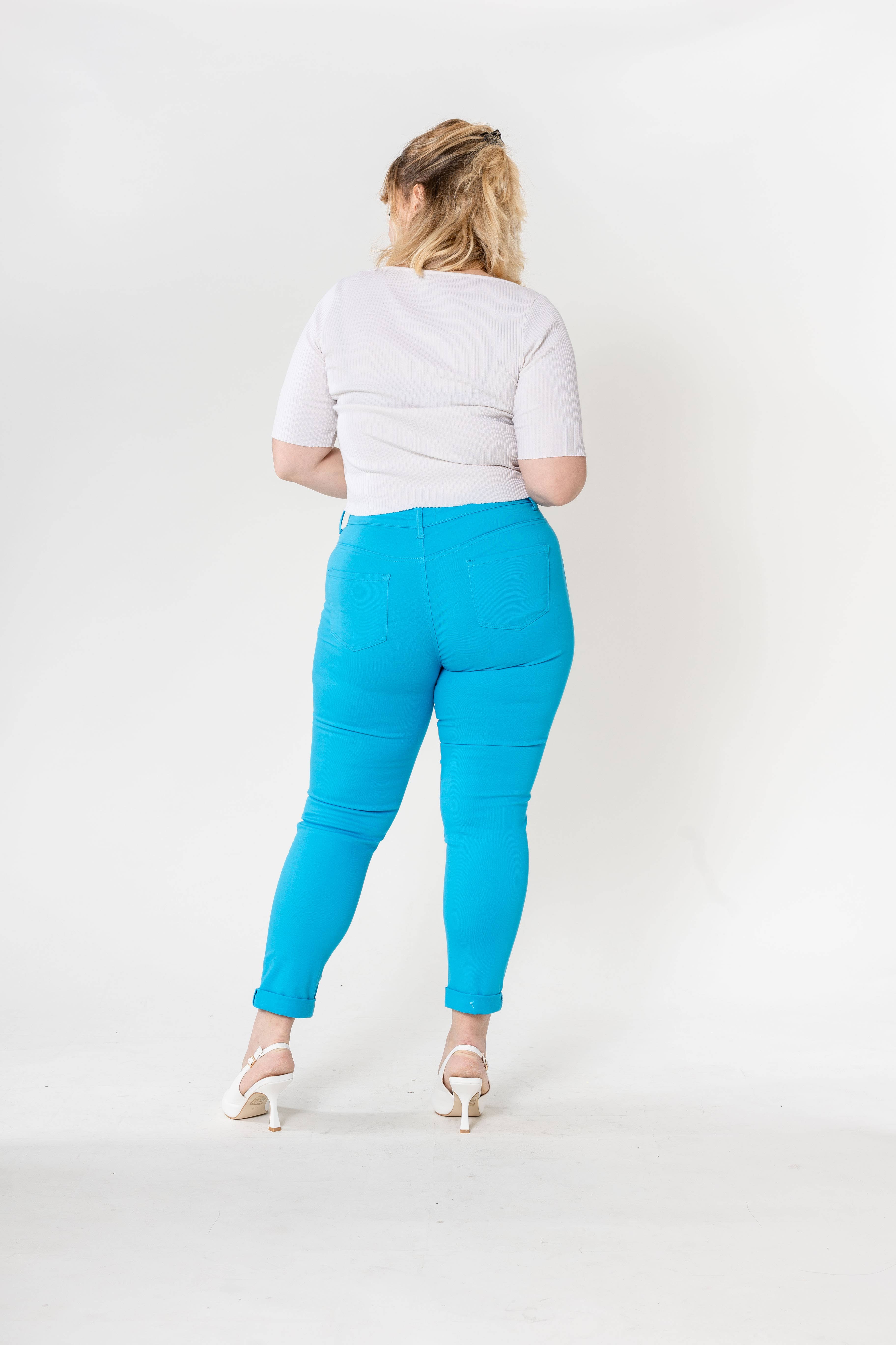 Nina Carter – Calças - Mulher por atacado – Tamanho Plus Curve Plus Tamanho Voltar ao Pescoço P19987