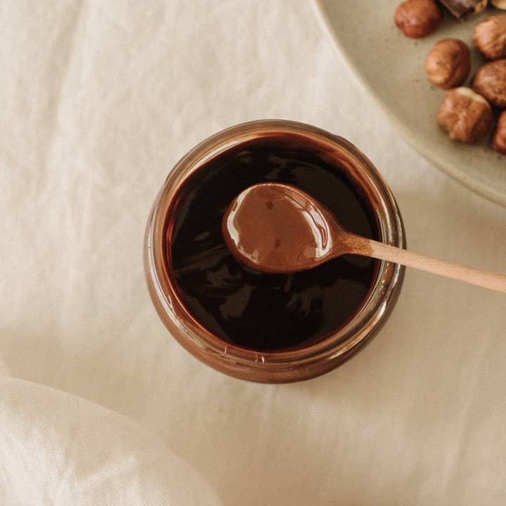 JOLLY MAMA - Venta al por mayor Cremas de frutos secos - Una crema para untar rica en omega 3 (DHA), avellanas y cacao