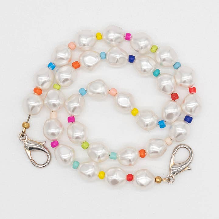 Bracelet et collier en perles pour la vente par Calin