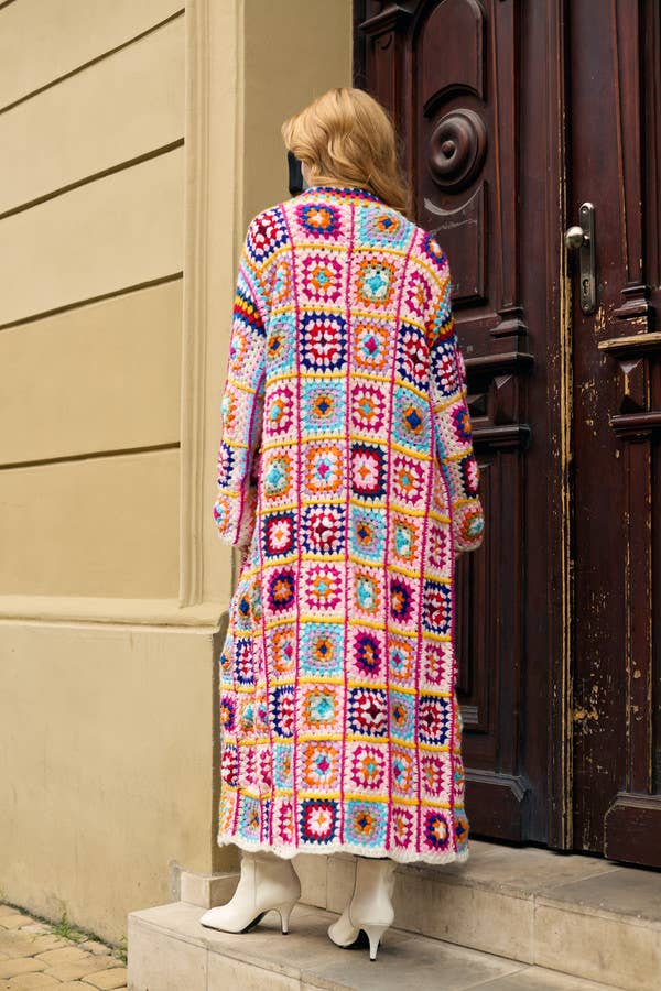 SAACHI – Großhandel Kimono – Damen – Gehäkelter mehrfarbiger quadratischer Kimono 3