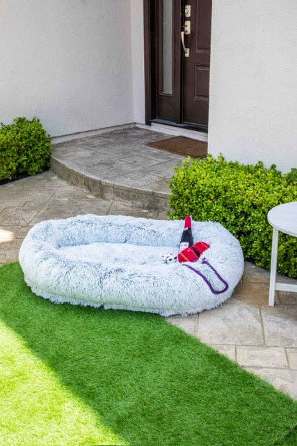 Glow Pups – wholesale Pet bed – Dog – Calming Faux Fur Dog Bed with Memory Foam Bolster12