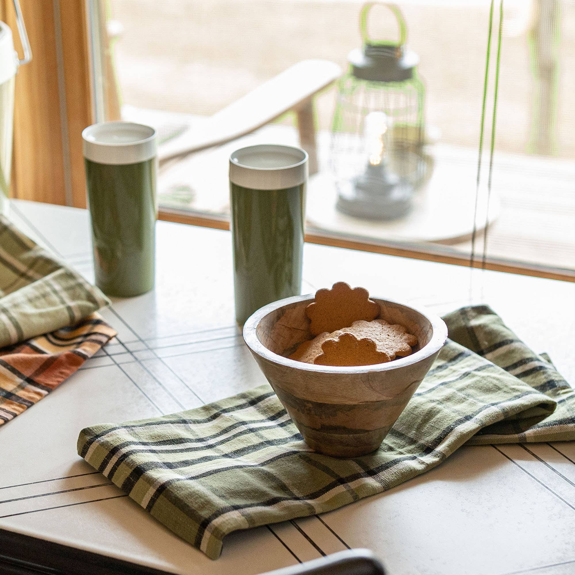 Foreside Home & Garden - Wholesale Decorative Plate/Dish/Bowl - White Mango Wood Kitchen Bowl