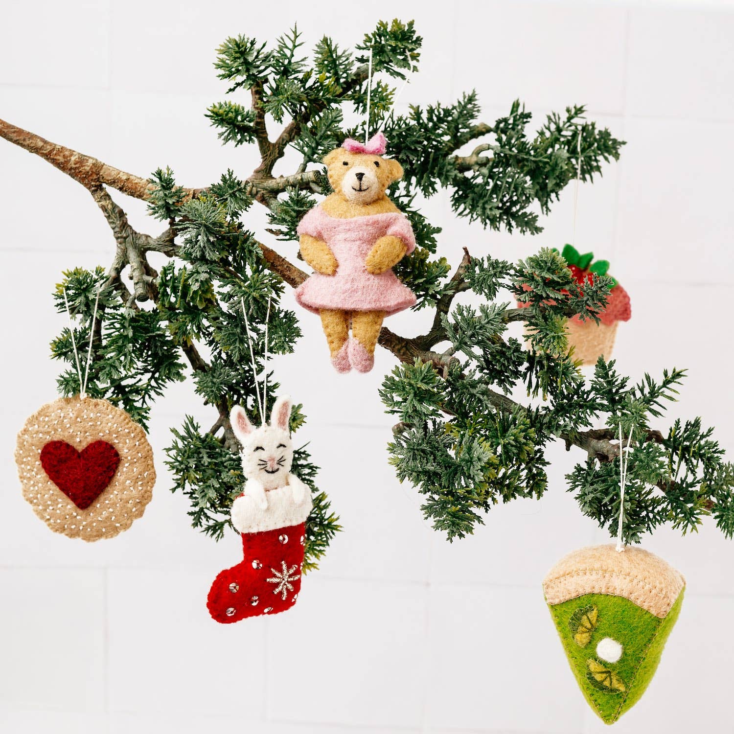 Global Goods Partners - Wholesale Ornament Set - Felt Sweet Treat Ornaments2