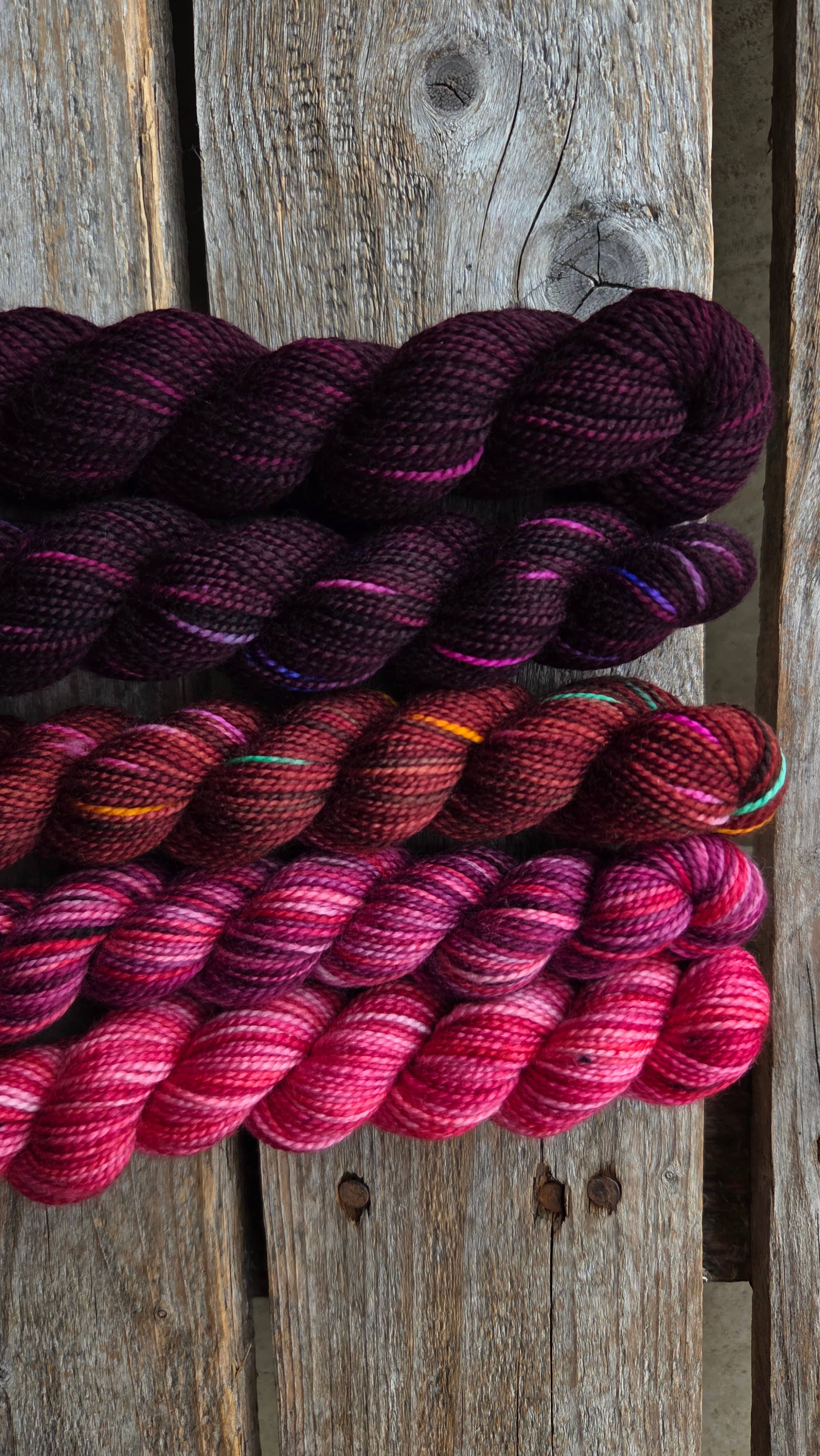 Koigu Wool Designs - Vente Fils à tricoter - Boîtes de Peinture de Fleurs Provinciales (ensembles de mini-écheveaux)40