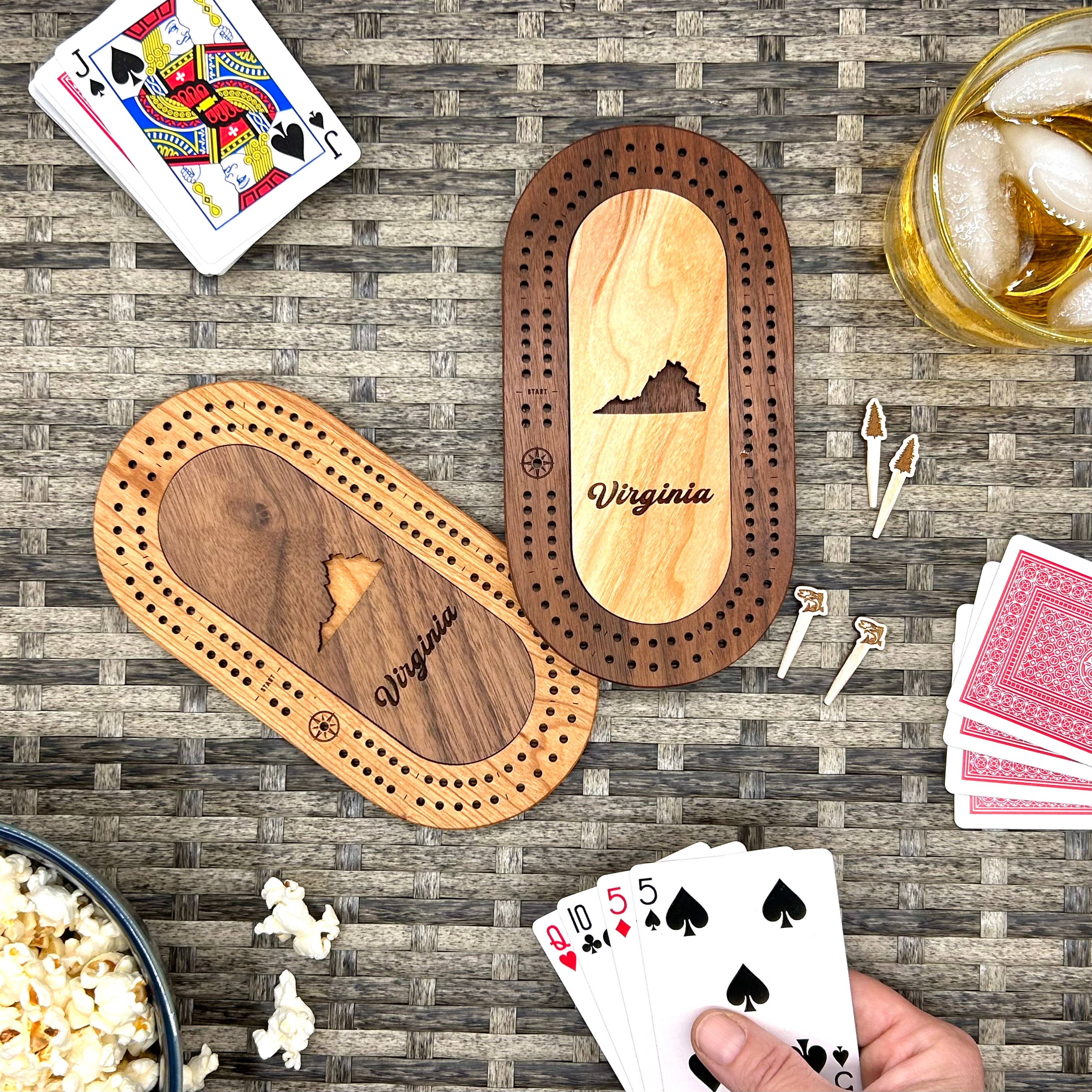 Cast & Carve - Venta al por mayor Juegos de mesa - Juego de minitablas de viaje de EE. UU., con pinzas personalizadas42