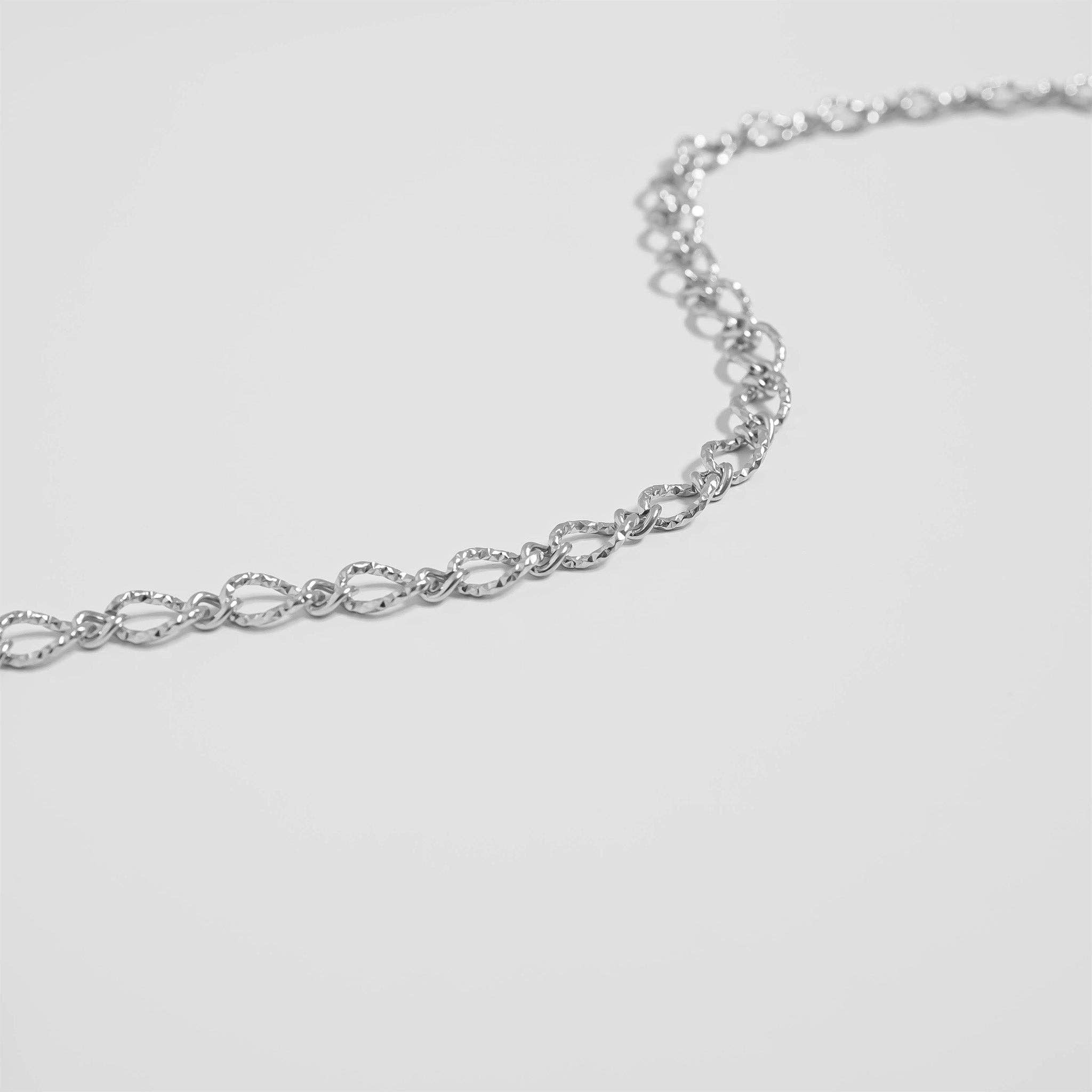 WJW - Wholesale Link & Chain Necklace - 18K Gold PVD Stainless Steel Hammered Oval Chain Necklace8
