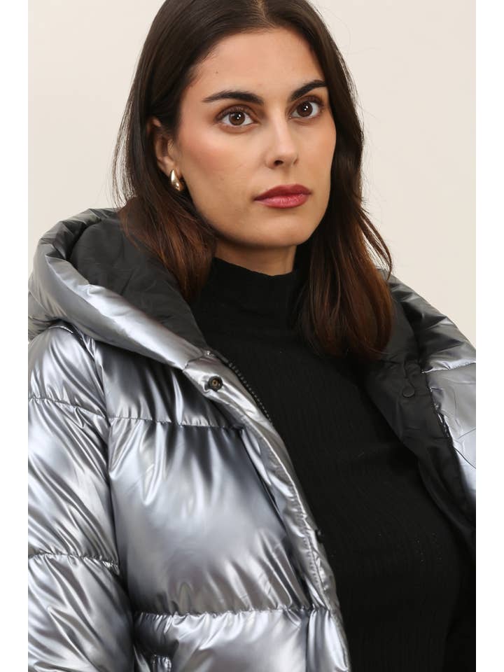 Attrait Paris – Puffer Jacket - Mulher por atacado – Casaco curto acolchoado com capuz e borda metálica.23