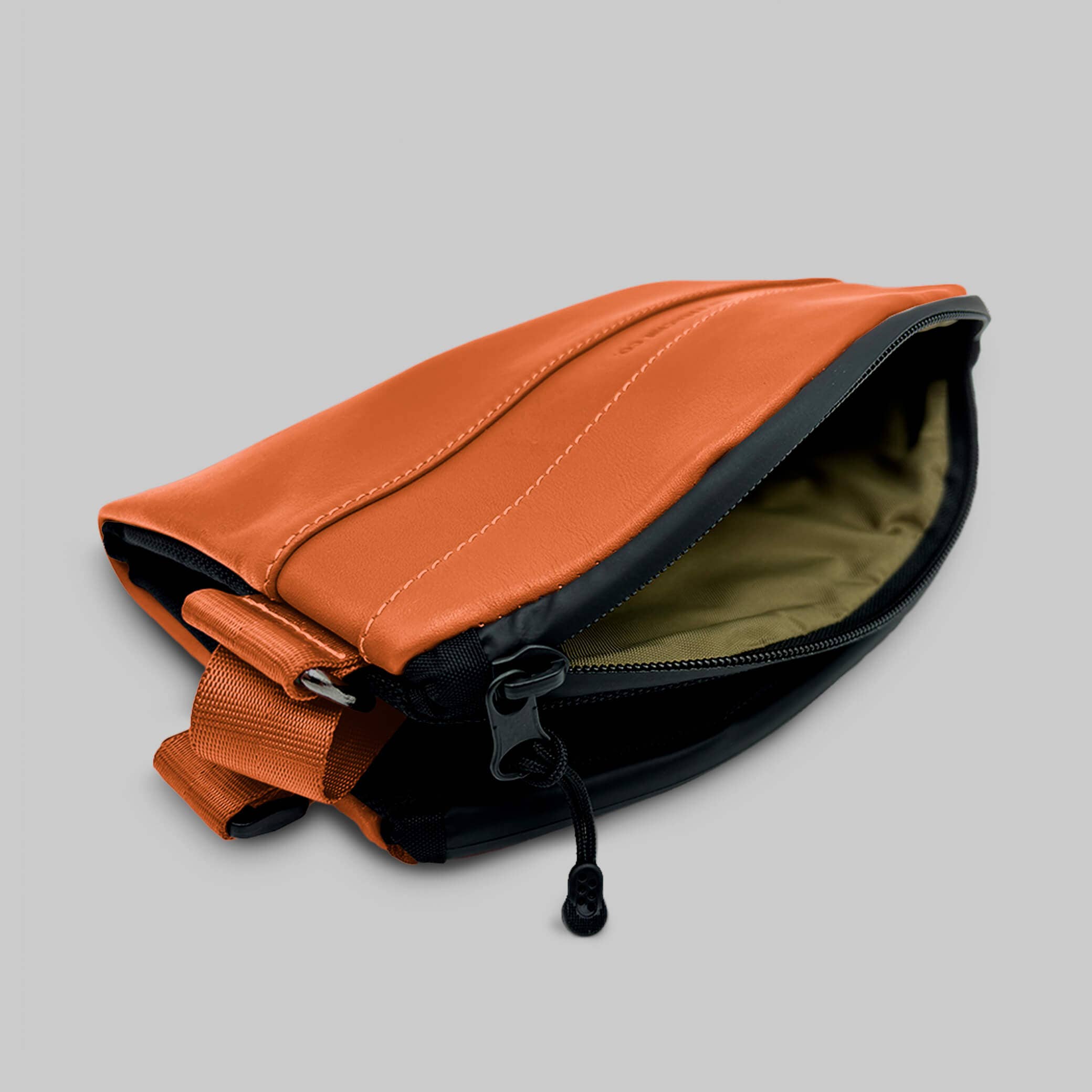 The Frenchie Co. - Vendita all'ingrosso Borsa a tracolla - Donna - Aroma 3 in 1 Zaino/Tracolla Mini8