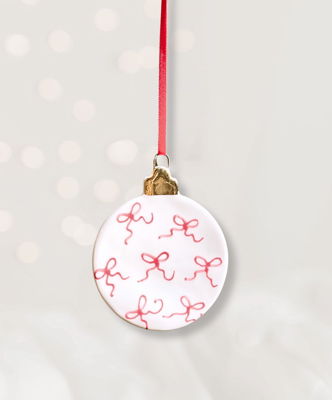 White Rain Ceramics - Wholesale Ornament - Ceramic Flat Bauble Ornament with Christmas Wreath0