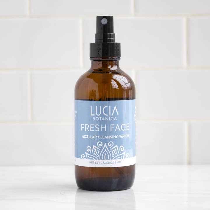 Eau micellaire Fresh Face pour la vente par Lucia Botanica