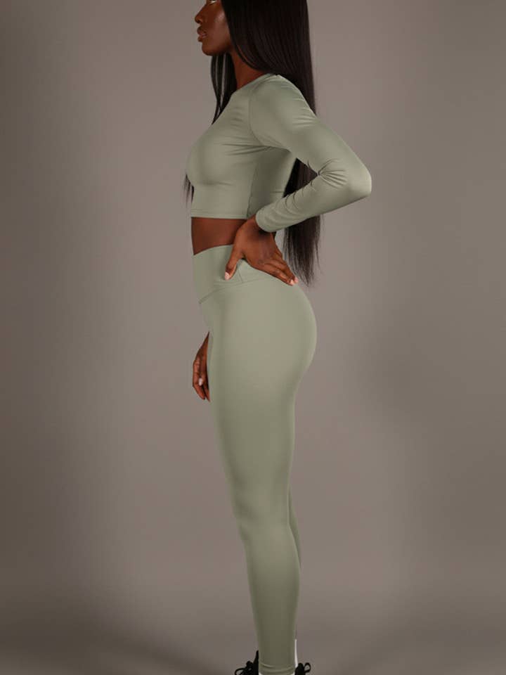 CAPELLA APPAREL - Vente Ensemble de sport – femme - Ensemble de sport comprenant un crop top à manches longues et un legging taille haute3