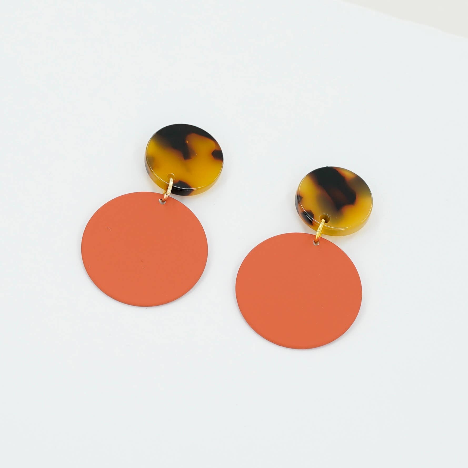 Copper Bee - Wholesale Dangle Earrings - Colour Pop Disc and Tortoiseshell Earrings