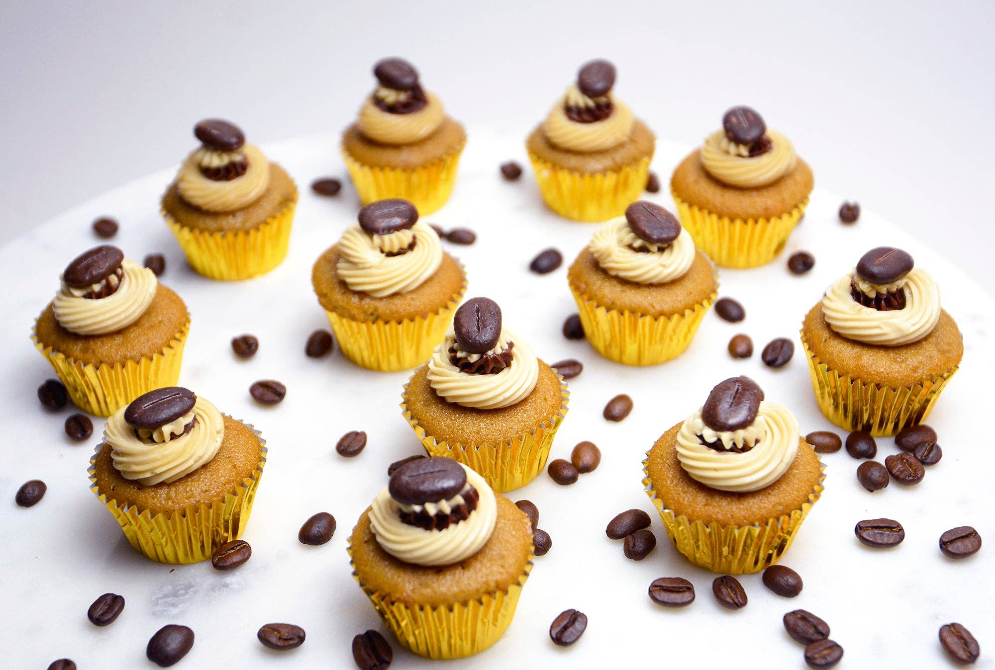 Aloha Bites - Wholesale Cupcake - Cupcakes - Signature Hawaiian Mini 8