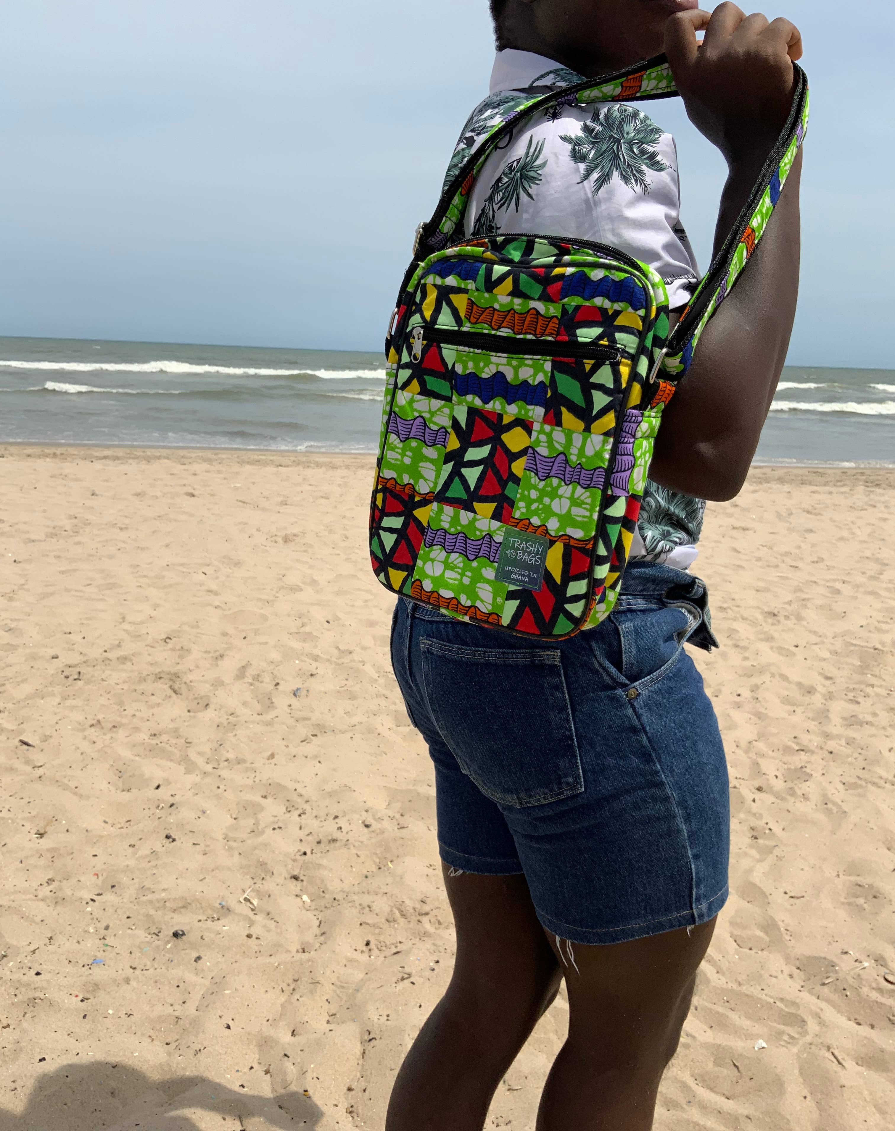 Trashy Bags Africa – Engroshandel Crossbodytaske - Dame – Opcyklet crossbody-taske (også kendt som Felele Bag)6