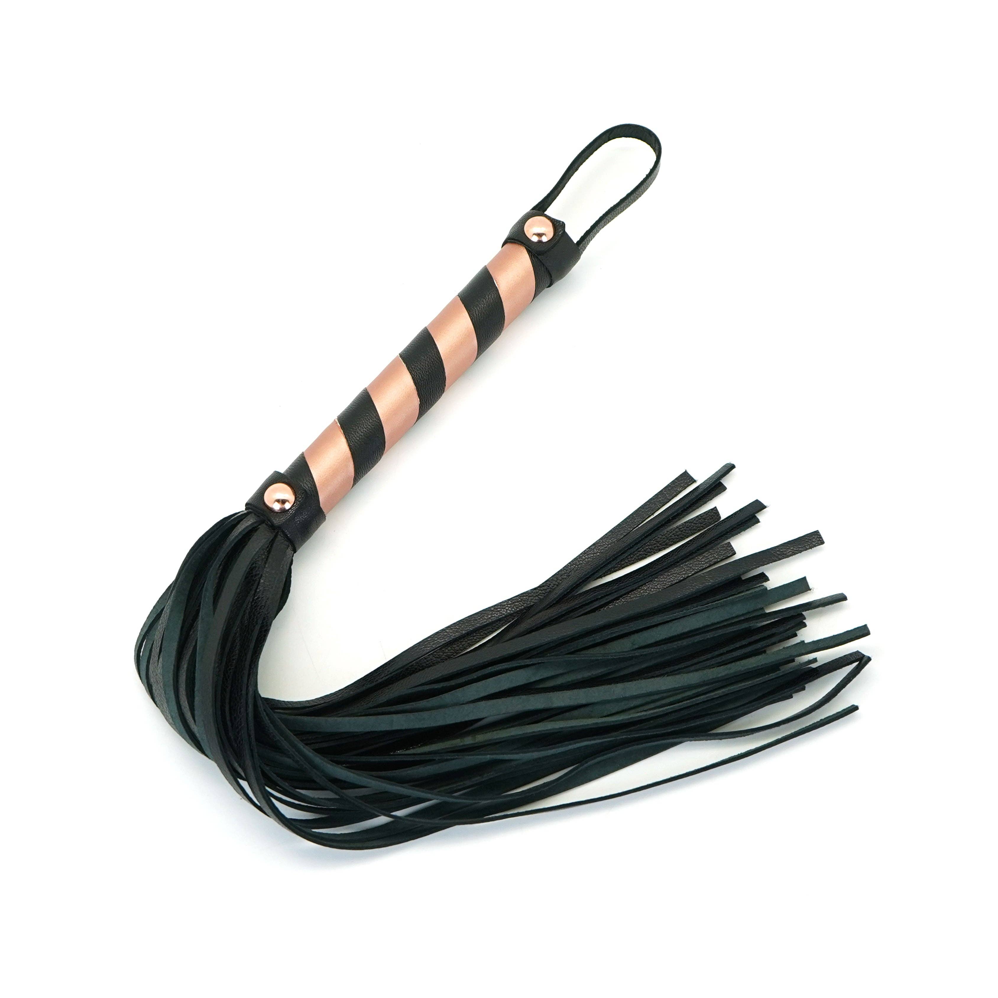 Liebe Seele – Engroshandel Sexlegetøj – Rose Gold Memory - Læder Flogger Whip