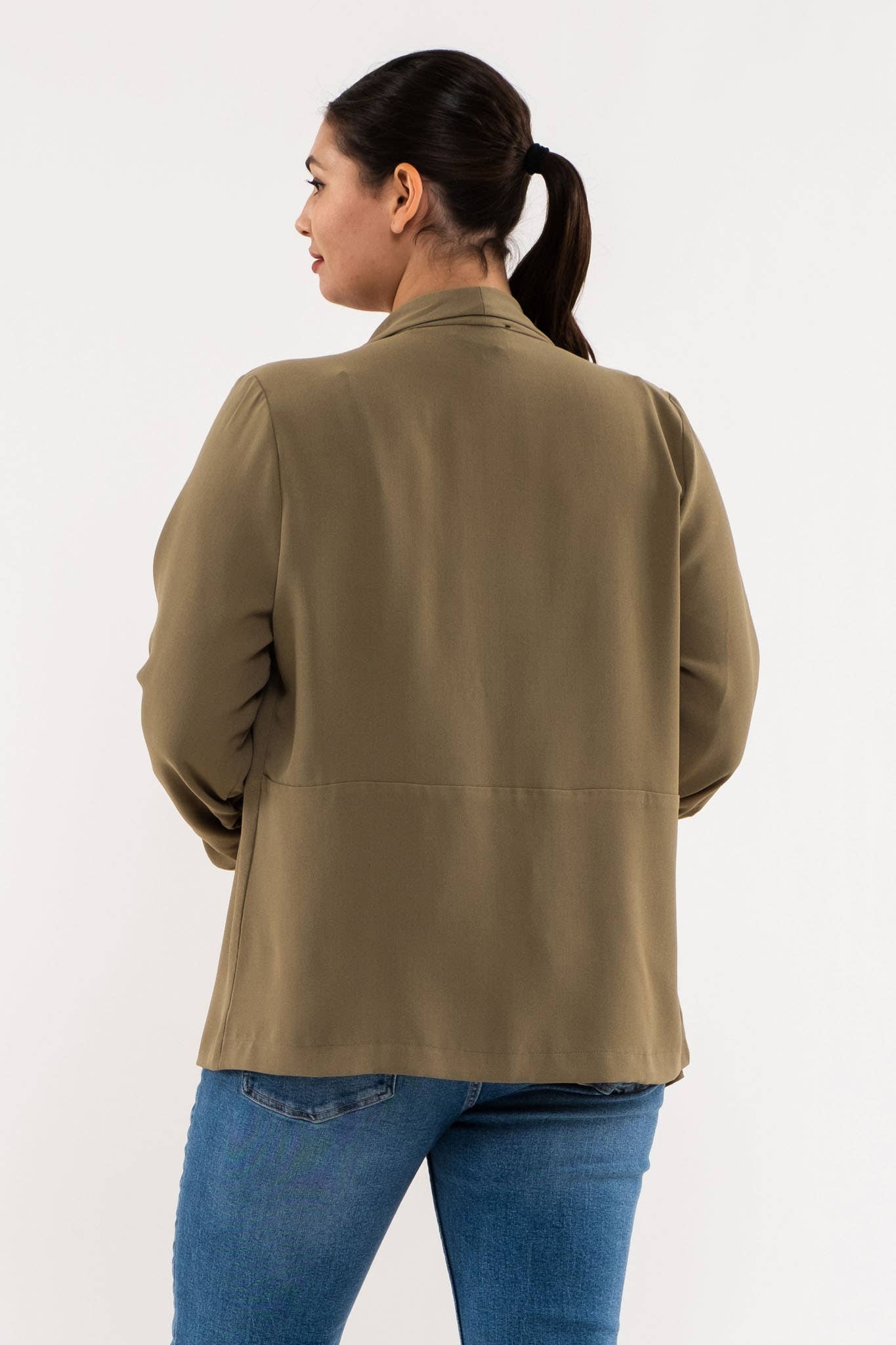 Blu Pepper – Engroshandel Blazer - Dame – Plus size blazer med 3/4 ærmer og rynkede detaljer5