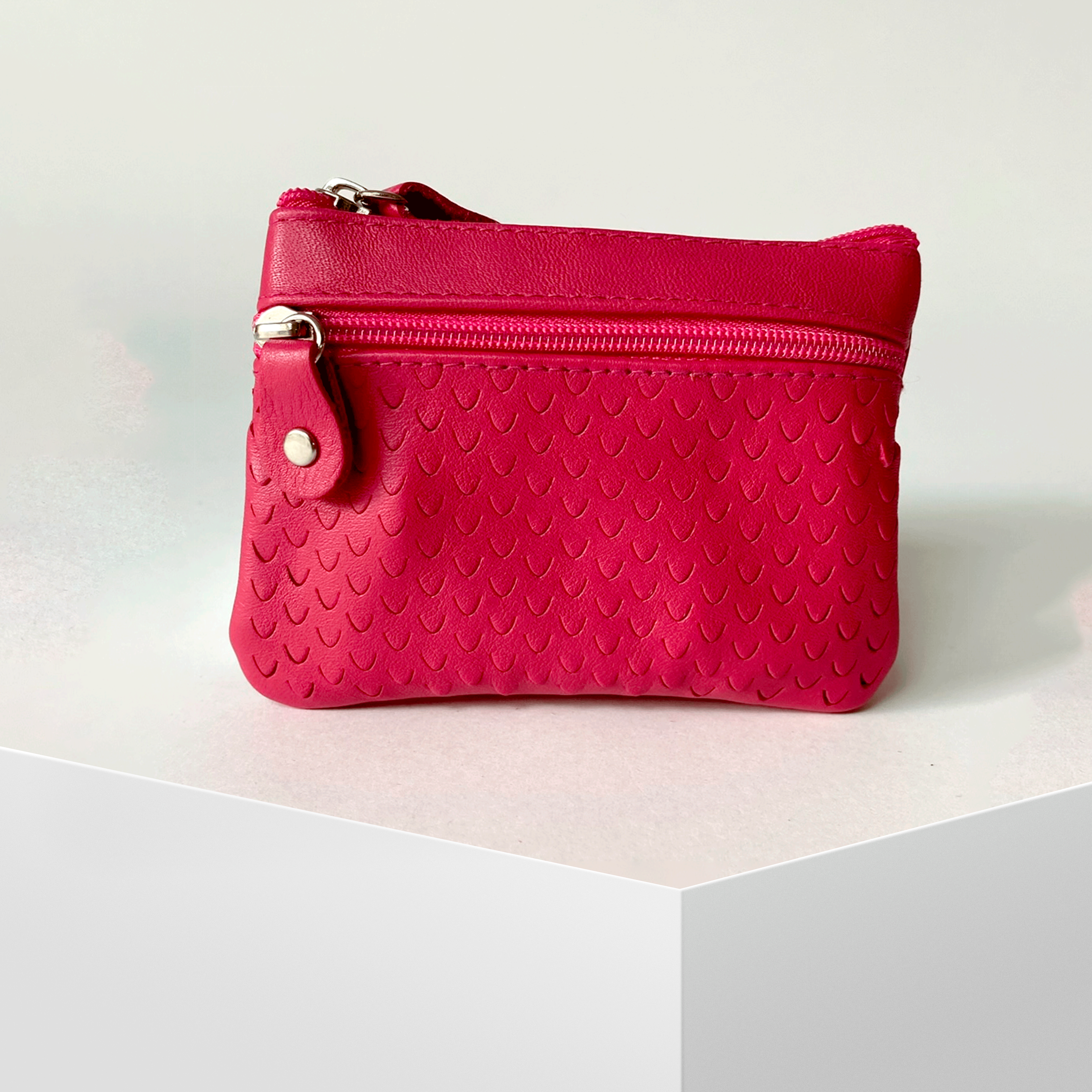 VALTICO - Wholesale Coin Purse - Women's - Small leather purse with two zippers.2