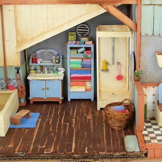 Het Muizenhuis – wholesale DIY craft kit – Kids DIY Dollhouse Furniture Kit - Bathroom (Scale 1:12)3