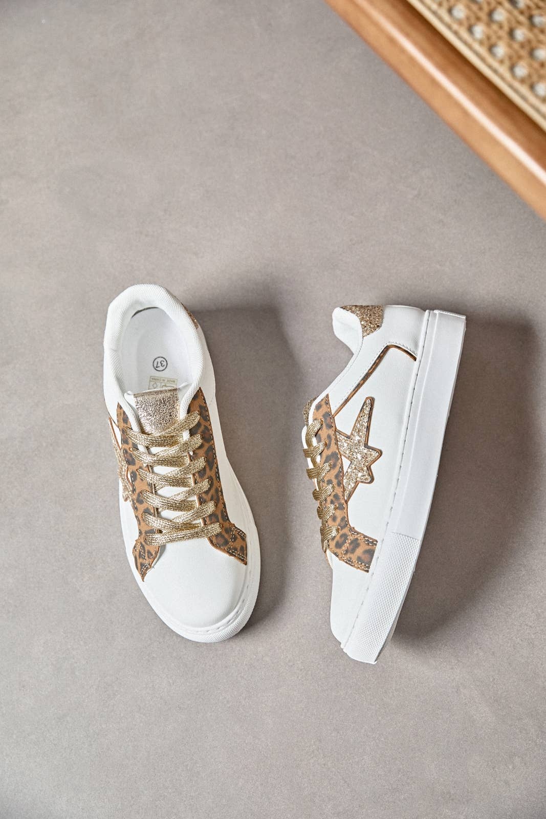 ERYNN - Wholesale Lifestyle Sneakers - Women's - LACED SNEAKER - Olympia2