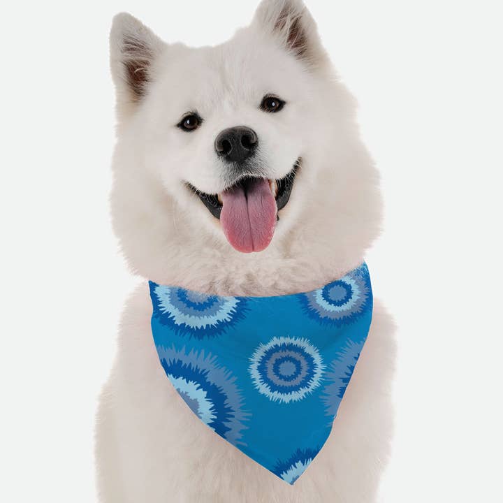 Bandoggies Breeze Pet Bandana - Bleu Tie-Dye moyen pour la vente par Bandoggies