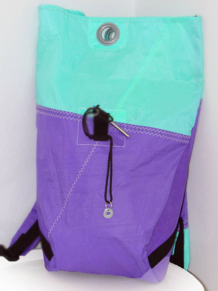 Rucksack - Zentralbölzchen - der kleine Rucki 008 für den Großhandel von Deltabags