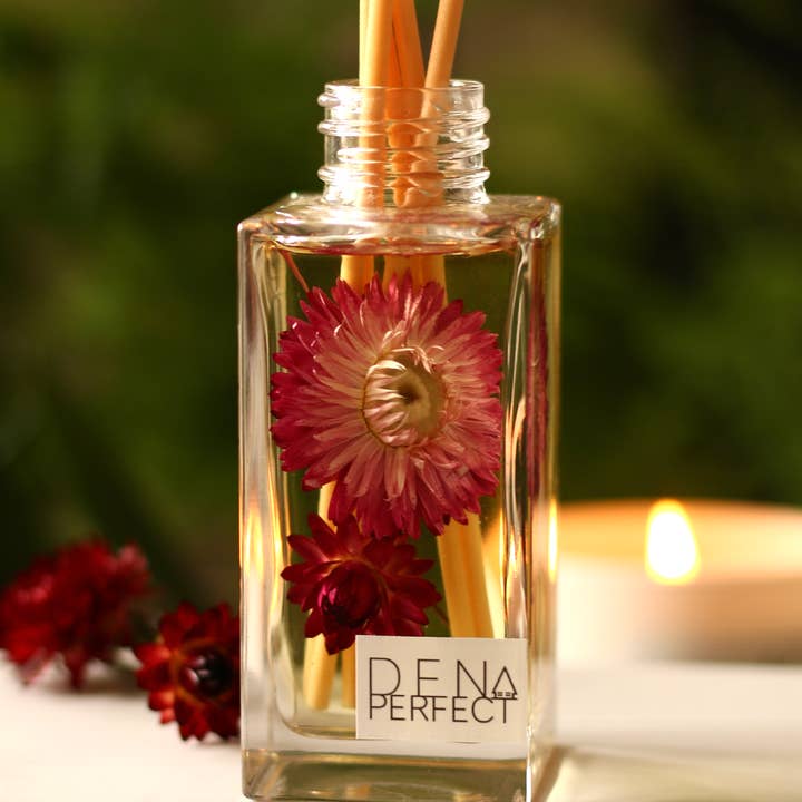 Den Perfect – Engroshandel Duftolie med pinde – Sort Granatæble Botanisk Reed Diffuser0