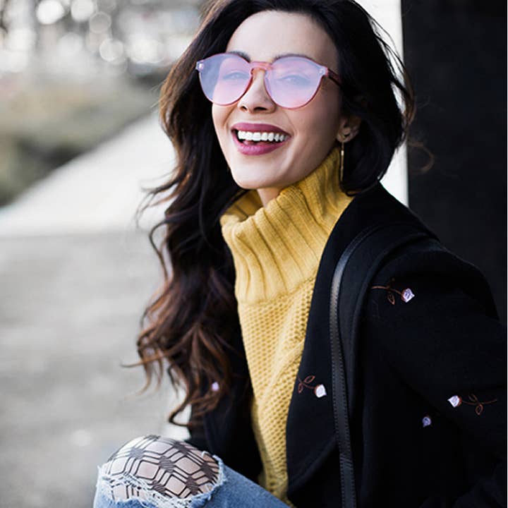 SPARE-SPECS, LLC - Wholesale Sunglasses - Women's - Mono Block Rimless PC Color Tone Lens Sunglasses A55519