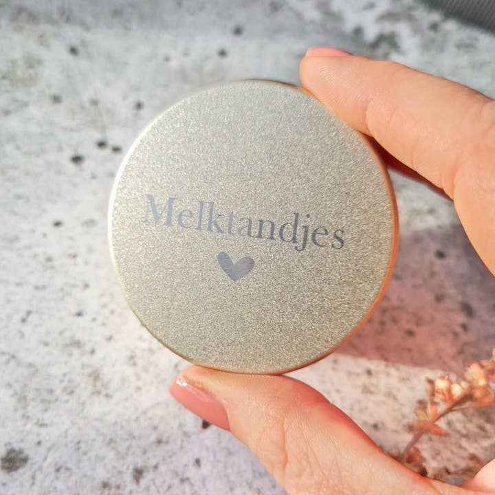 Fien & Feau - Wholesale Sign Box - Kids & Baby - Tooth box matte gold2