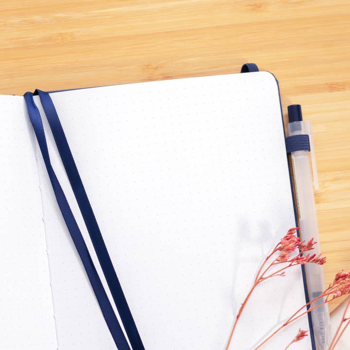 Poyura - Wholesale Journal/Diary - Midnight Lantern A5 Bullet Journal4