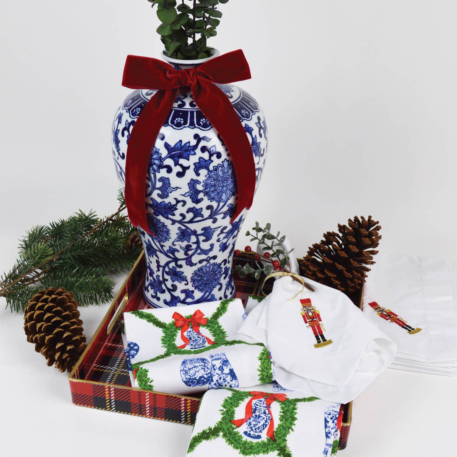 8 Oak Lane – wholesale Serveringsfat – Röd bricka med rutmönster, kvadratisk3