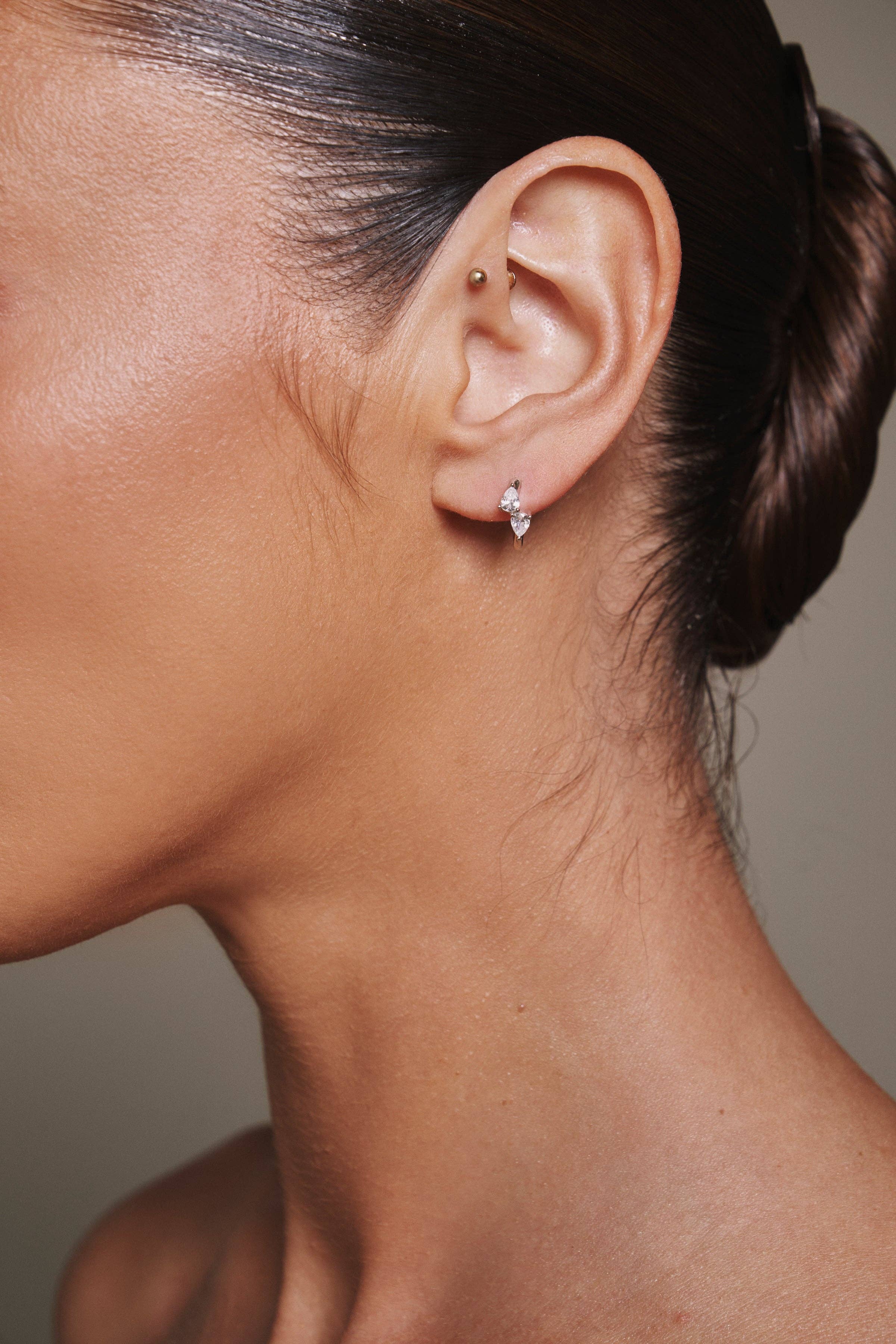 Lili Claspe – Engroshandel Huggie-øreringe – Bryn Huggies4