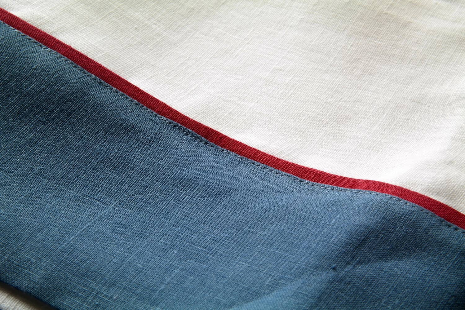 Liem Home - Wholesale Tablecloth - Linen Tablecloth with Double Edging. Custom tablecloth4