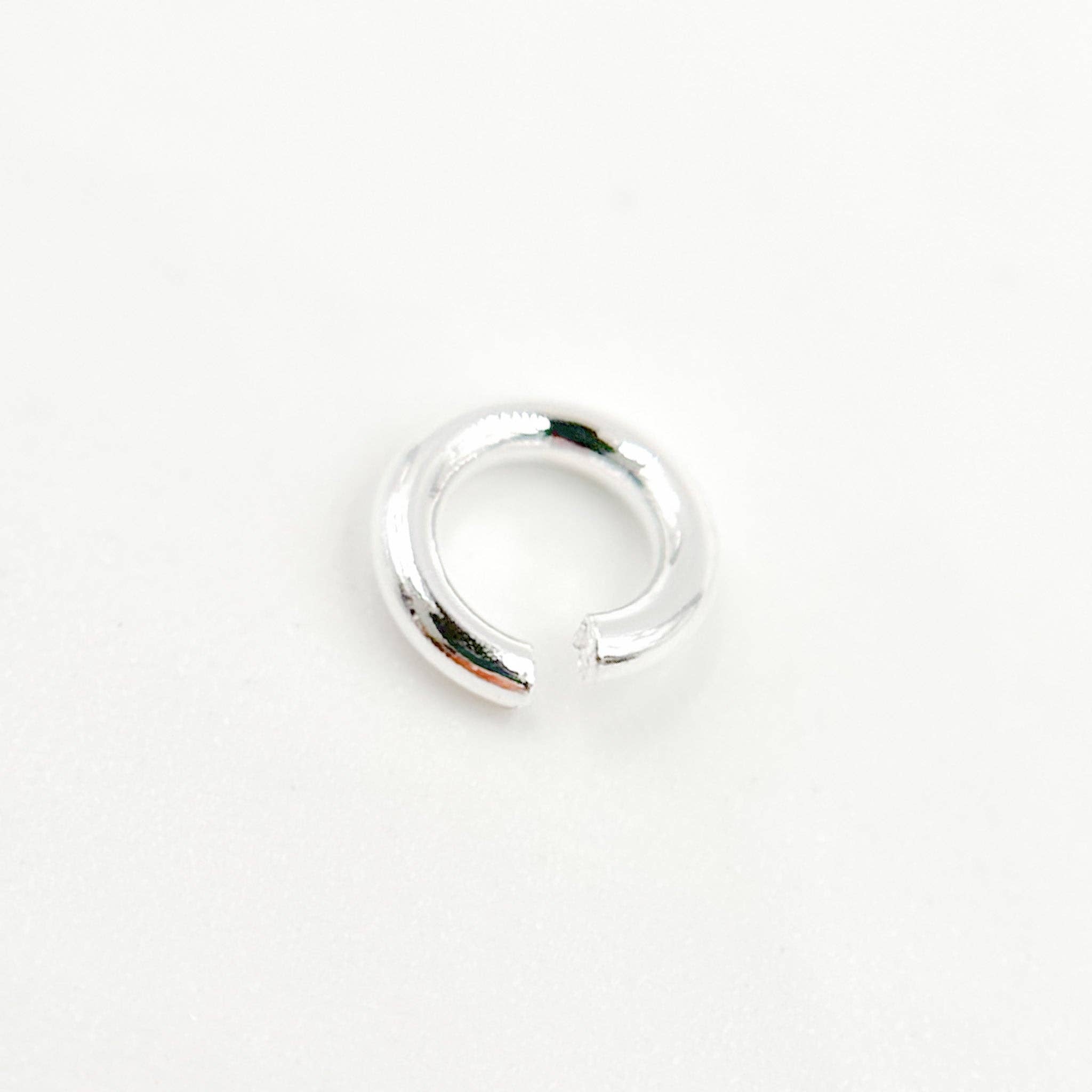 Tresor Jewelry Inc. – Großhandel Bastelzubehör – 5004461. 4MM 20Gauge Weißer Sterling Silber Offener Biegering0