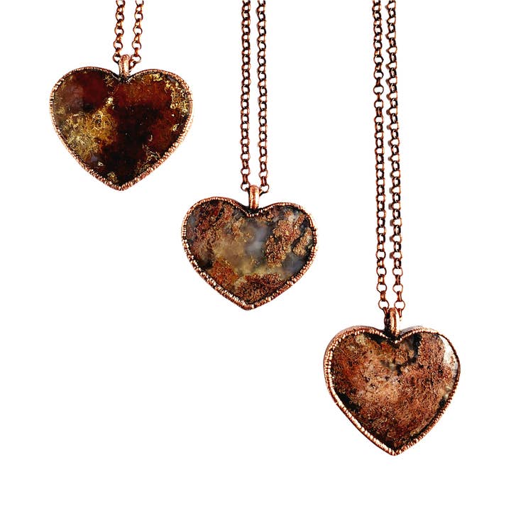 MergingMetals – wholesale Hänge-/berlockhalsband – Röd mossa agat hjärta halsband