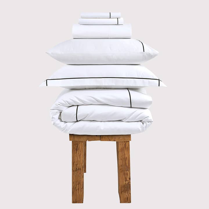 800 Thread Count Egyptian Cotton Kensington Lux Buttery Smooth Duvet Cover - Jet Black Bedding Set for wholesale on Faire