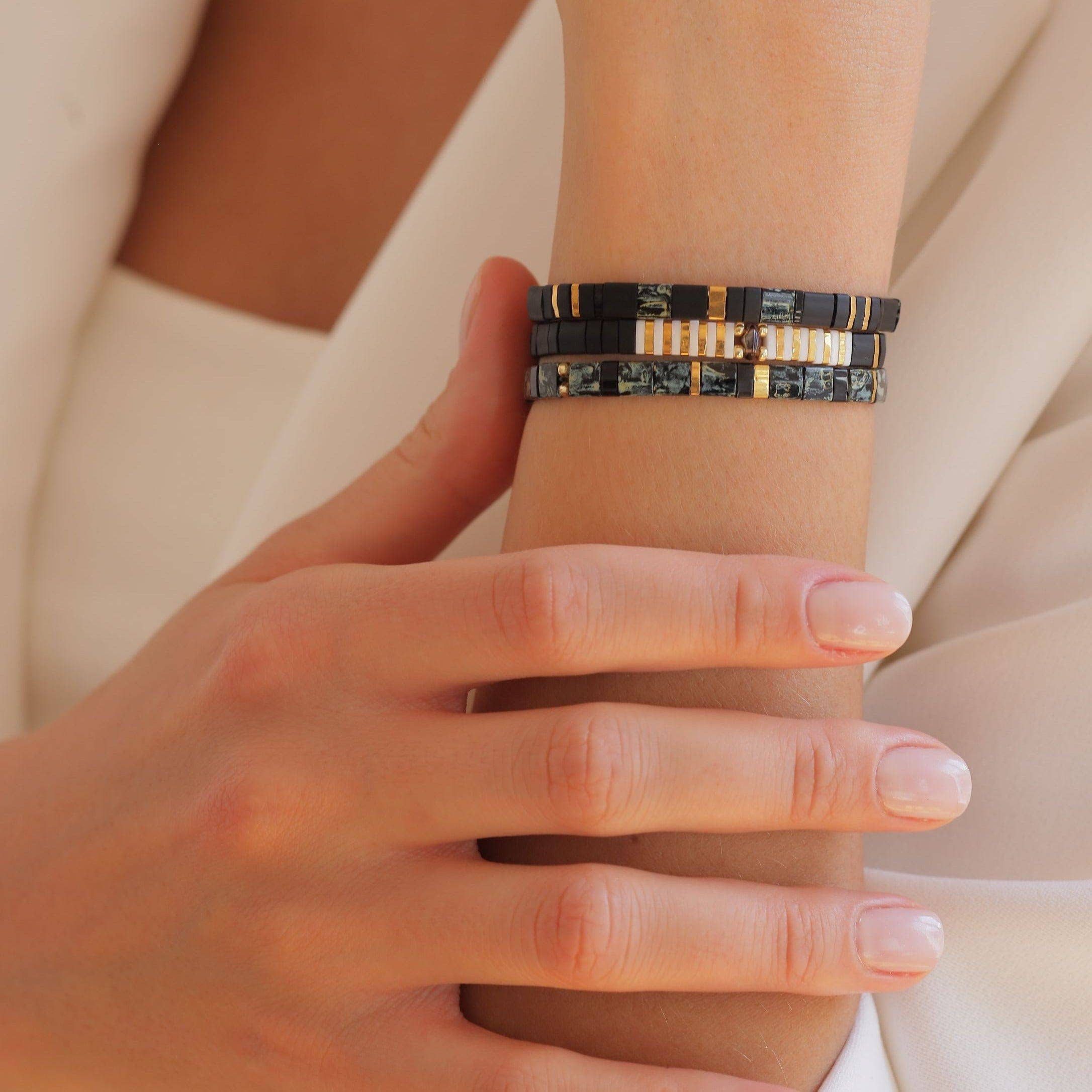 Koss Design – wholesale Jewellery set – Parure Golden - Bracelets de Perles6