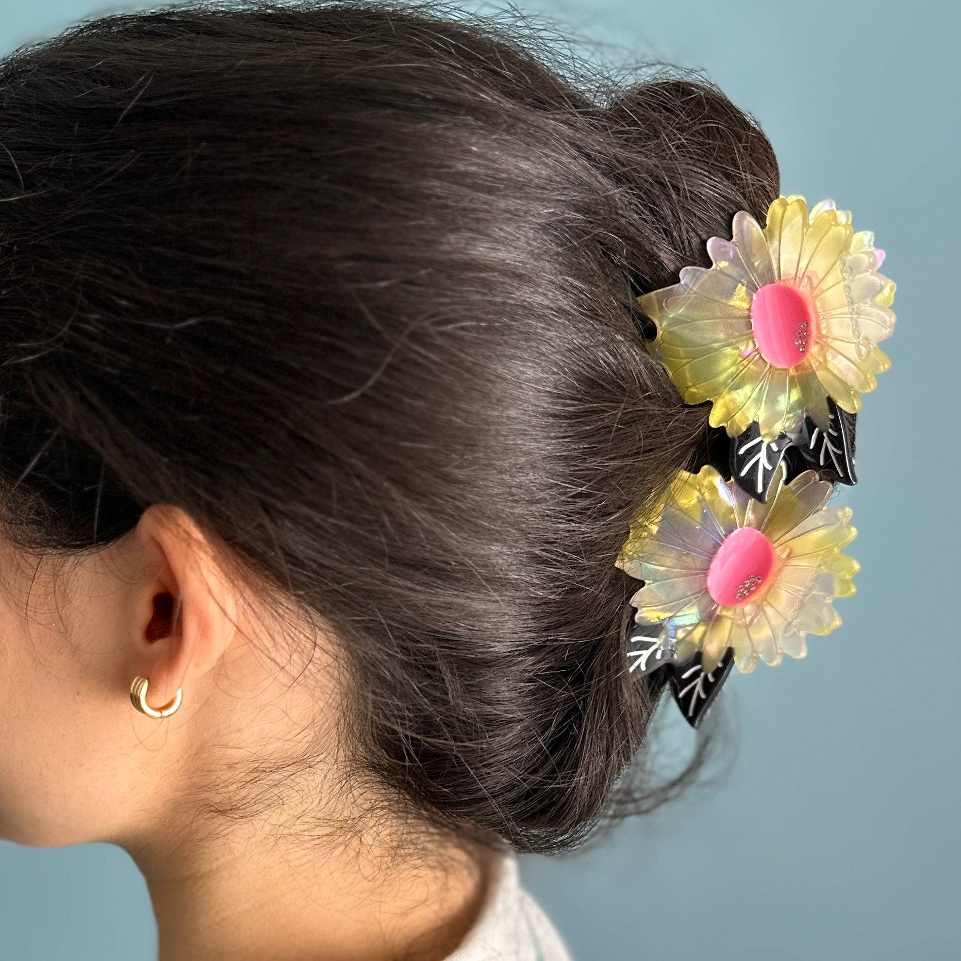 Centinelle – Engroshandel Hårspænde - Dame – Hvid blomst hår klo1