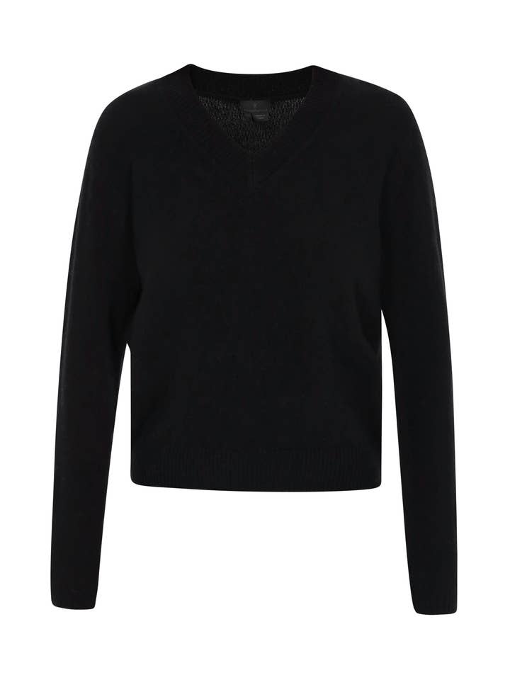 Three-Master Classic Women Wool Long Sleeve Sweater (39743945) for wholesale by MO Streetwear