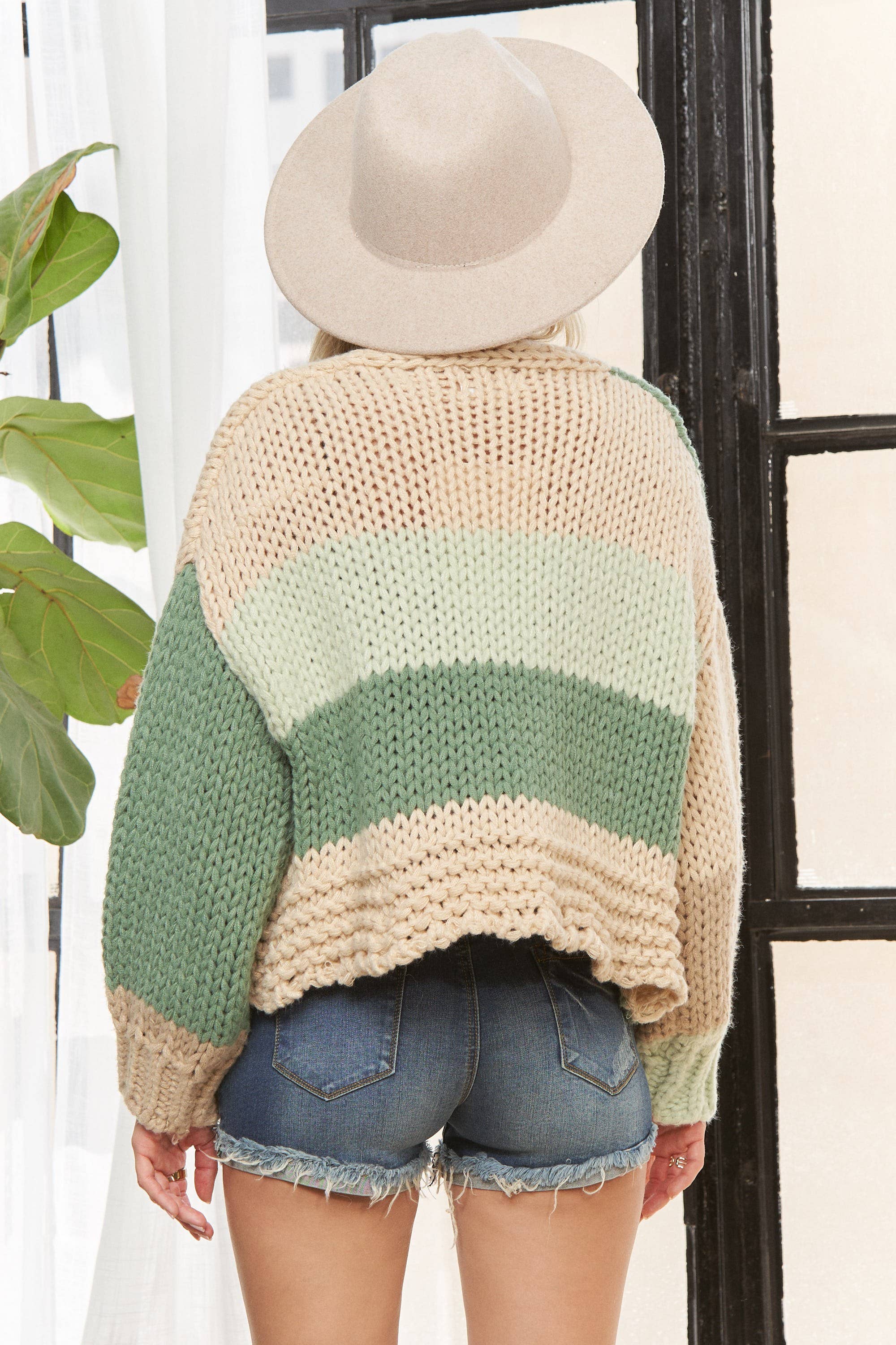 ADORA LA – Engroshandel Cardigan - Dame – CESW3935-FARVERIG STRIKKET CARDIGAN I BLOKKE12