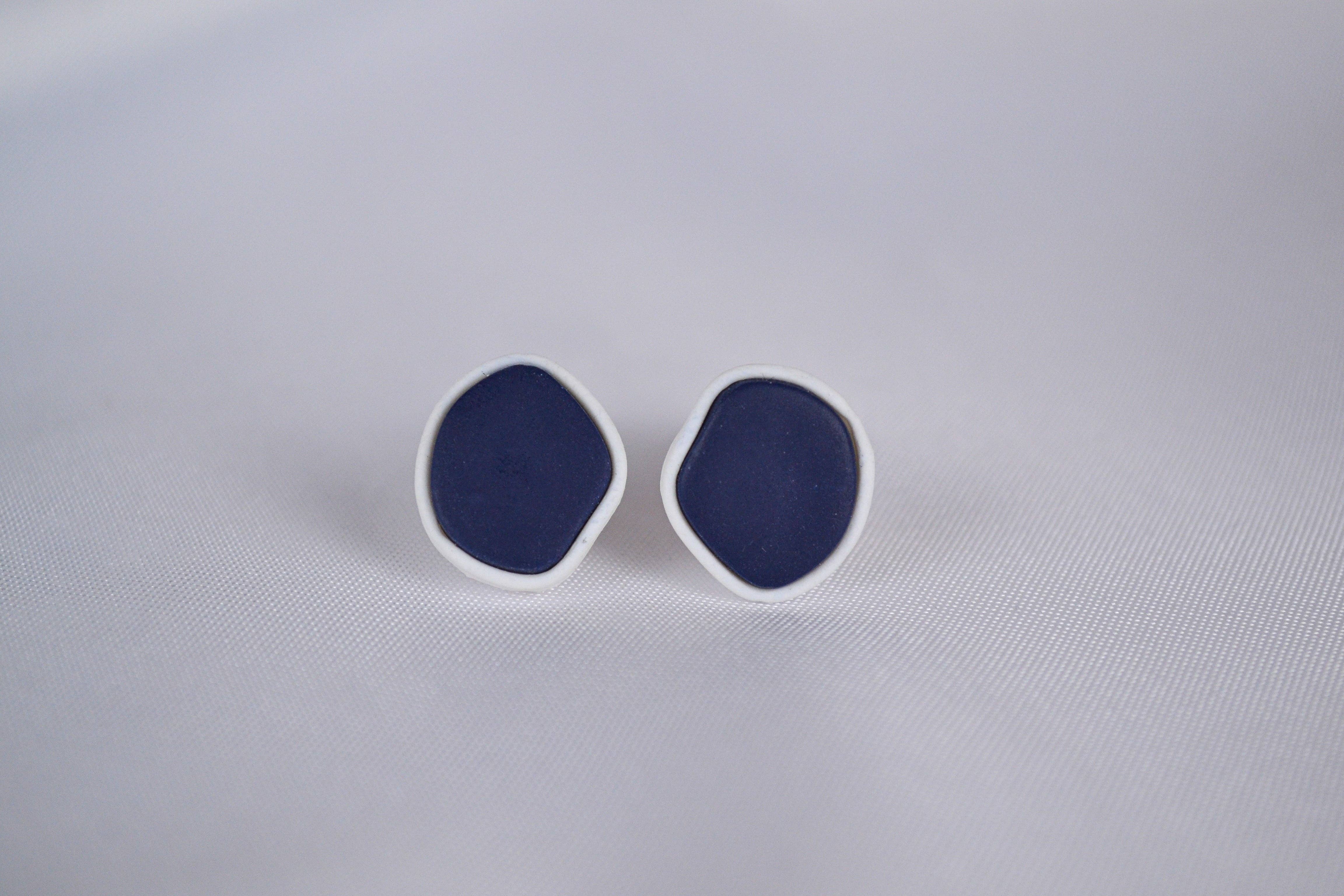 Linati Studio - Wholesale Stud/Post Earrings - Ella stud earrings in blue & white2