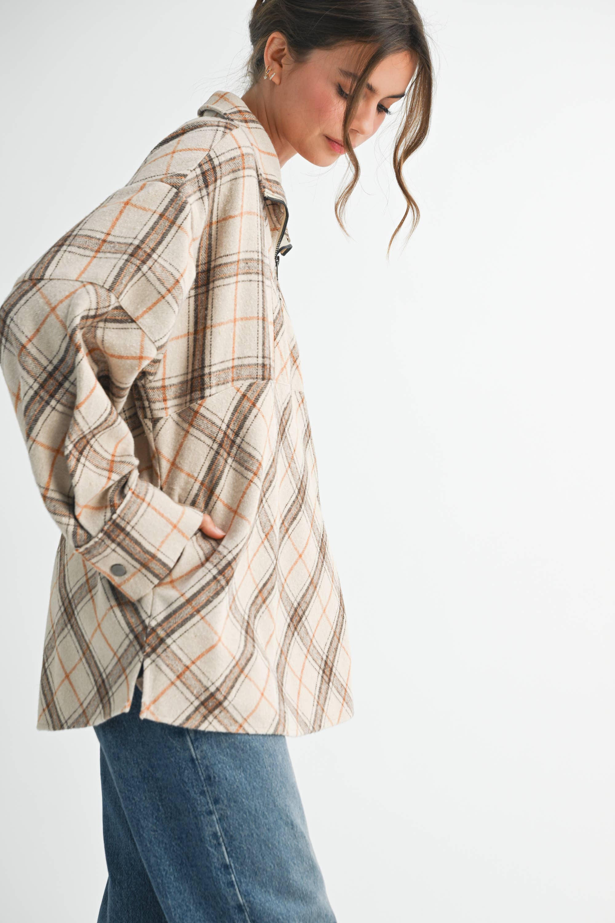 AEMI + CO - Wholesale Sweatshirt - Women's - 8421EK Mya Plaid Pullover 134